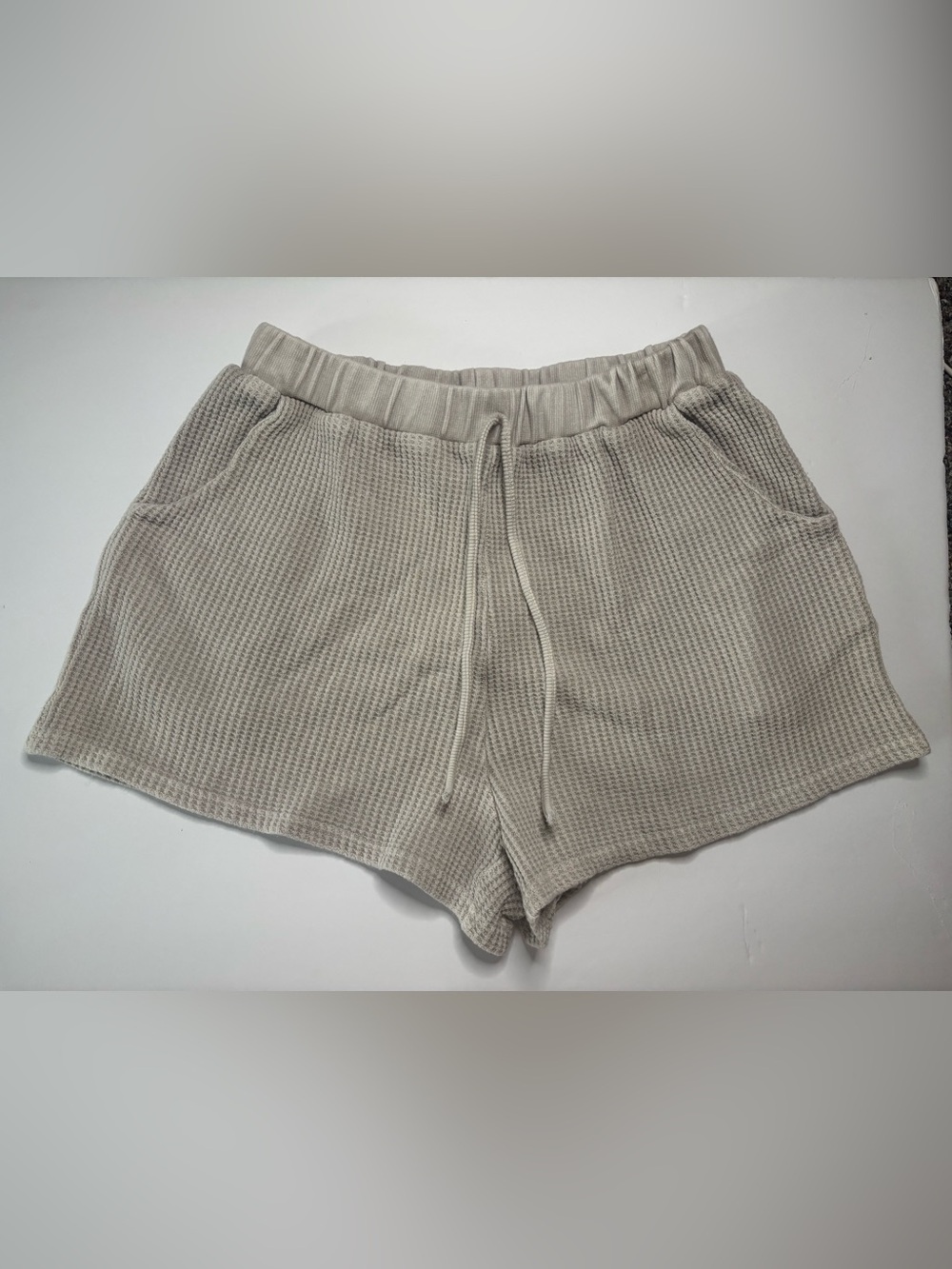 Boutique She and Sky Waffle Knit Brown Shorts Women's Size Medium NWT